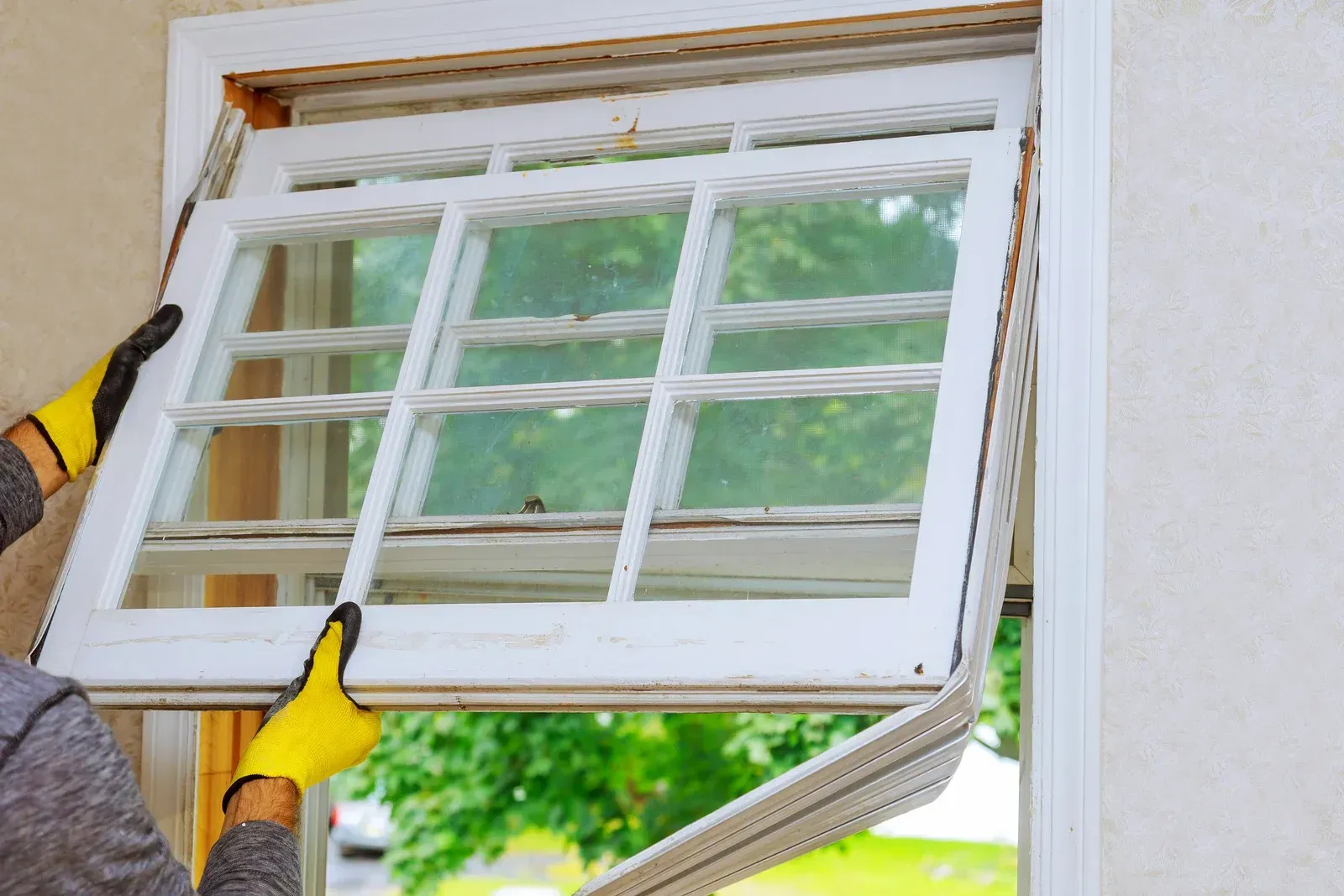 Revamp Your Home with Expert Glass Window Replacement in Orlando